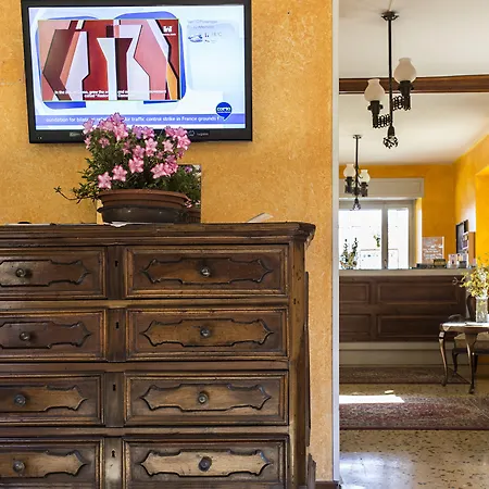 Hotel Il Perlo 3*