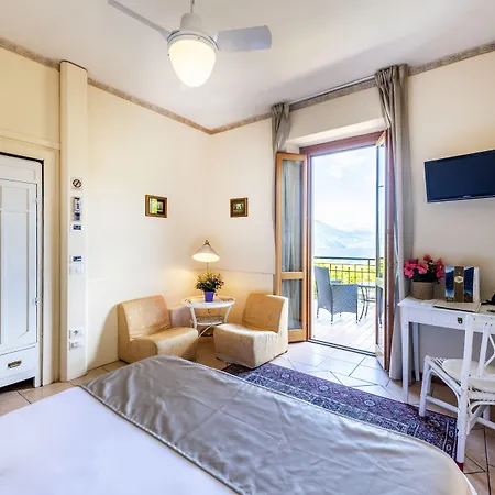 Il Perlo Hotel 3*